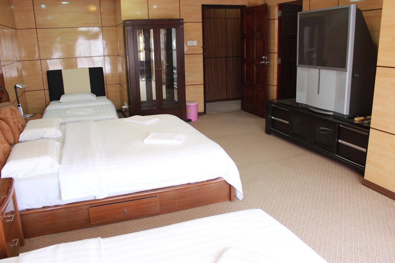 Marina Court, Kota Kinabalu, Sabah Villa Екстериор снимка
