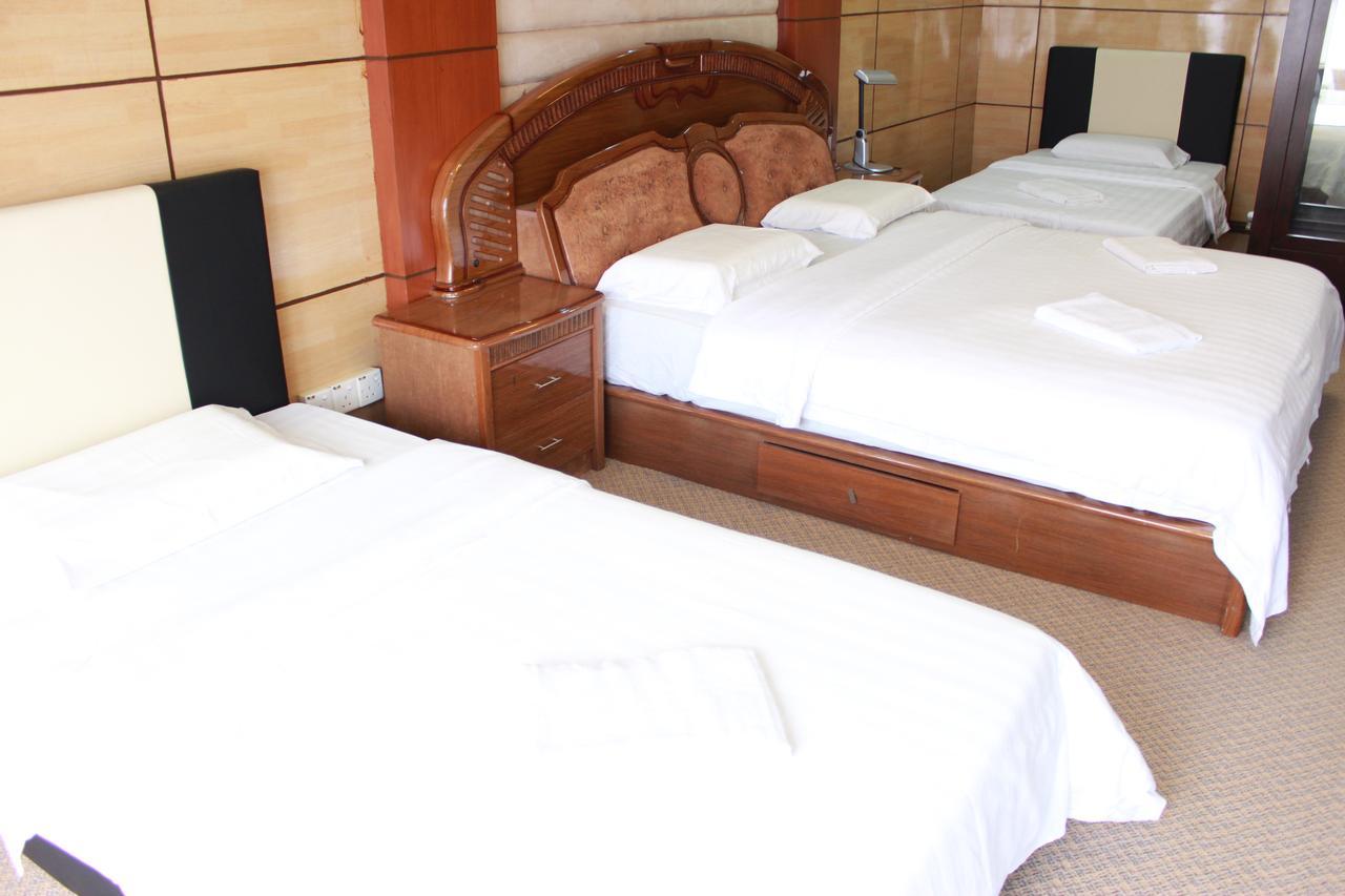 Marina Court, Kota Kinabalu, Sabah Villa Екстериор снимка